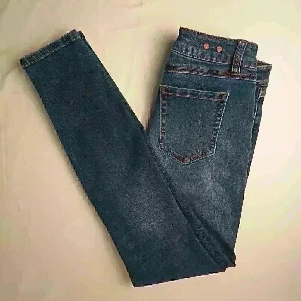 Cabi Womens Mid Rise Dark Wash Stretch Denim Skinny Jeans Size 4 Blue Casual